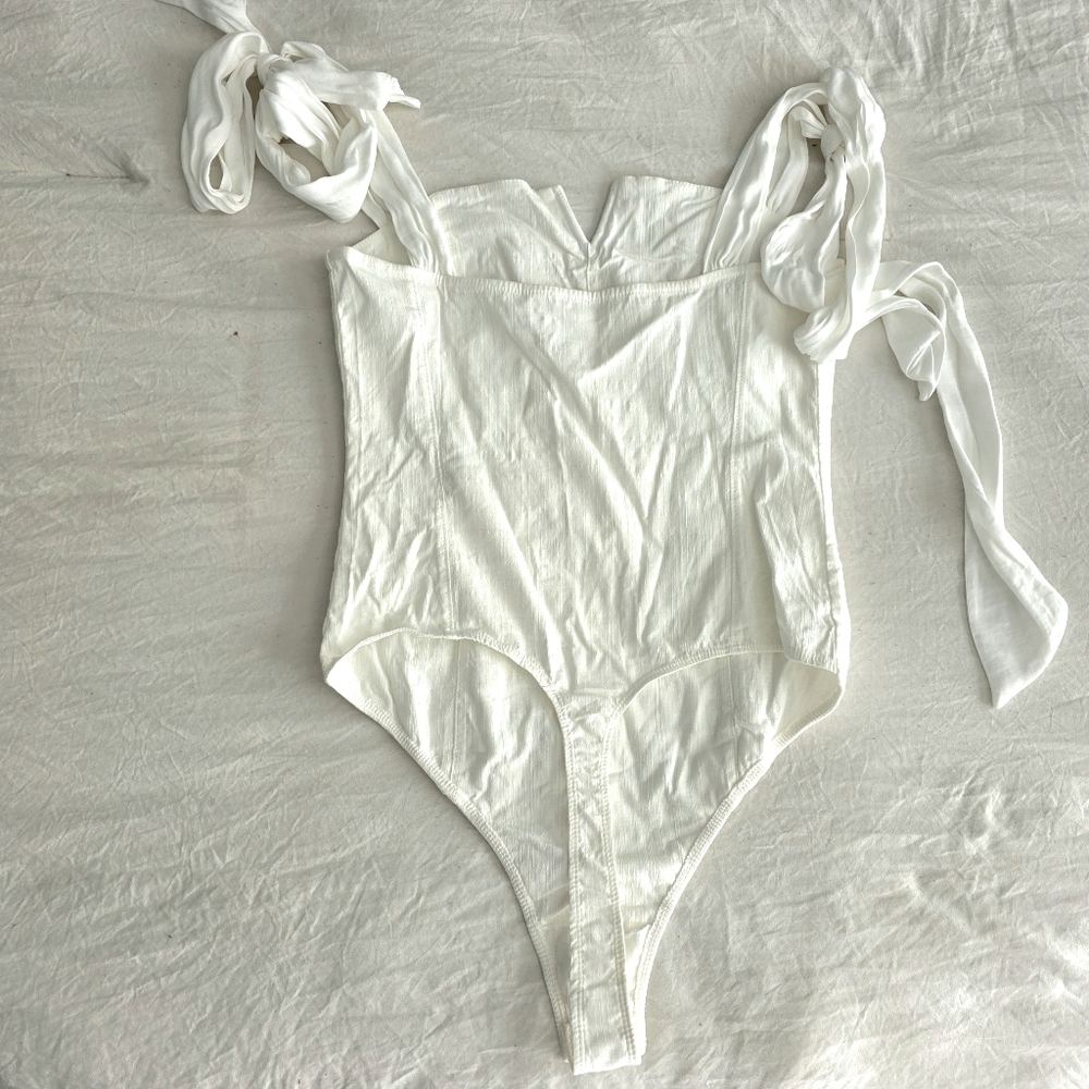 Free People NWOT Lola White Bodysuit L - Picture 6 of 9